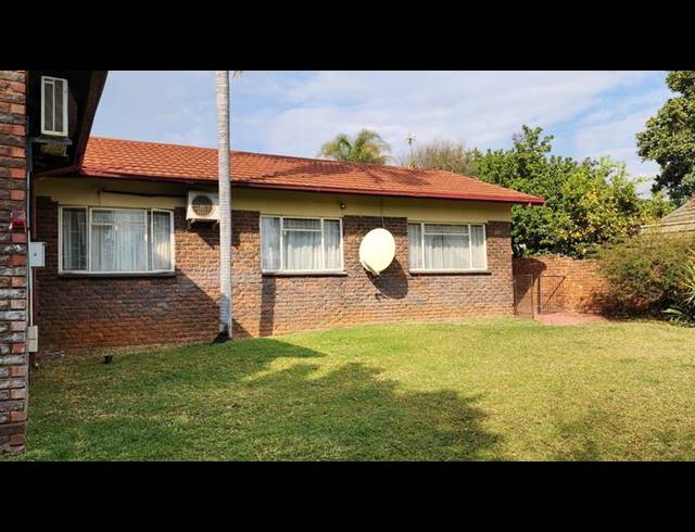 3 BEDROOM HOUSE FOR SALE IN THERESAPARK